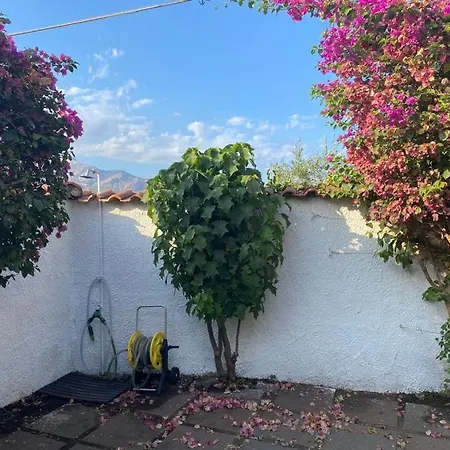 Al Mare Con Giardino E Parcheggio Privato *