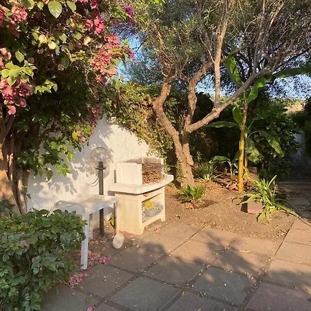 Al Mare Con Giardino E Parcheggio Privato *