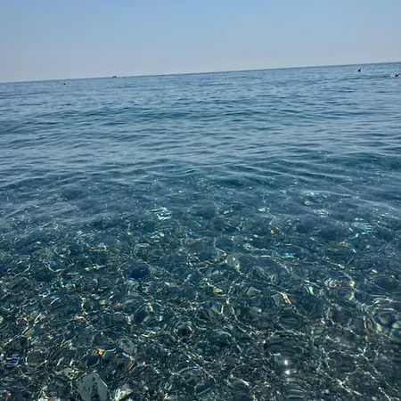 Al Mare Con Giardino E Parcheggio Privato