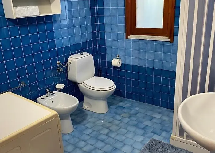 Al Mare Con Giardino E Parcheggio Privato