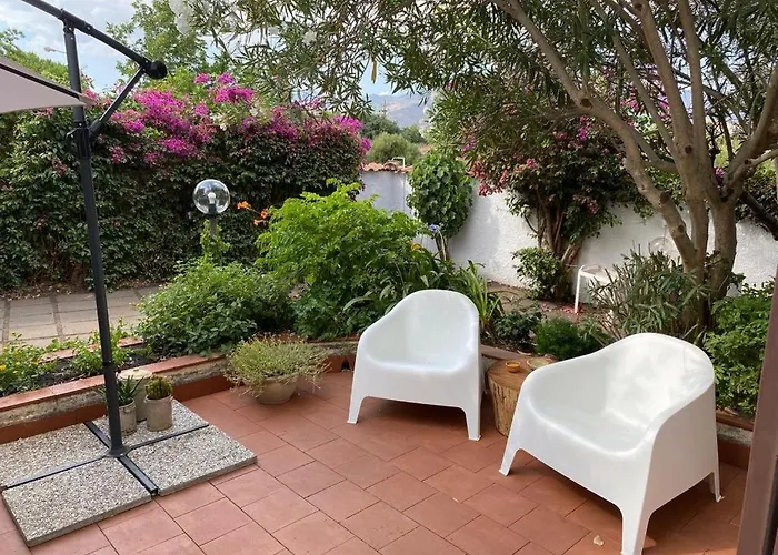 Holiday home Al Mare Con Giardino E Parcheggio Privato Giardini Naxos