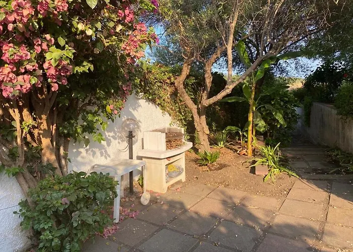 Al Mare Con Giardino E Parcheggio Privato *