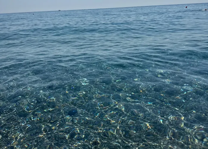 Al Mare Con Giardino E Parcheggio Privato