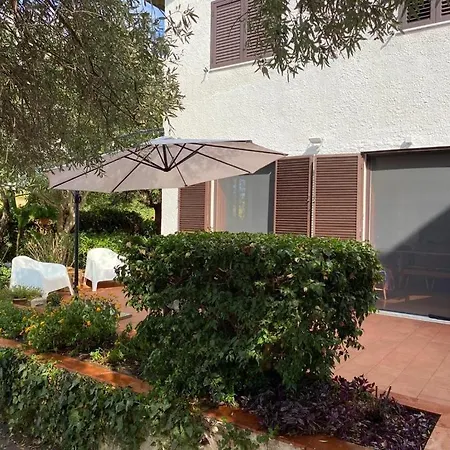 Al Mare Con Giardino E Parcheggio Privato Сasa de vacaciones